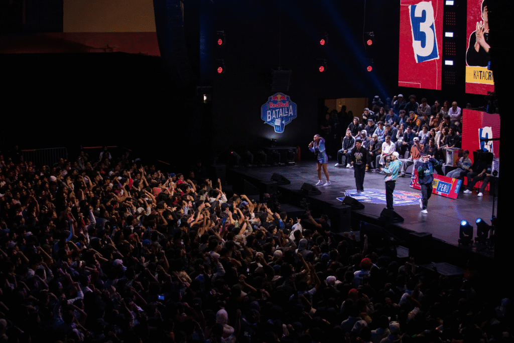 Escenario de la final nacional de Red Bull Batalla Perù 2024
