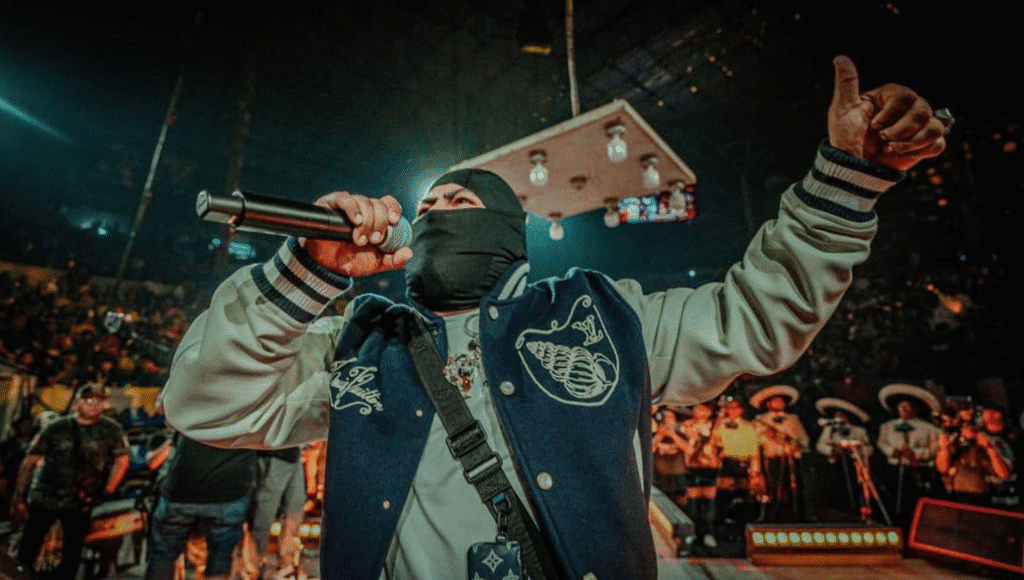 El Makabelico, uno de los pioneros del rap en México, anuncia su retiro definitivo de la música, dejando un gran legado de letras crudas y directas. El Makabelico, uno de los pioneros del rap en México, anuncia su retiro definitivo de la música, dejando un gran legado de letras crudas y directas.