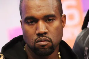 Kanye West pospone concierto en Francia 2026