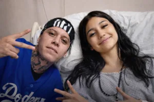 Santa Fe Klan en Hermosillo Apoya a su novia Camila Zamorano tras cirugía