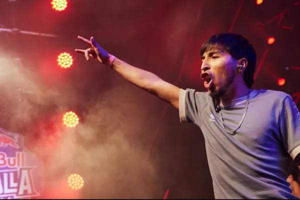 Nekroos sorprende con un cambio fisico radical enfocado en el cuidado personal