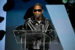 Travis Scott indigna en Turquia tras cobrar 300 dolares por 20 minutos