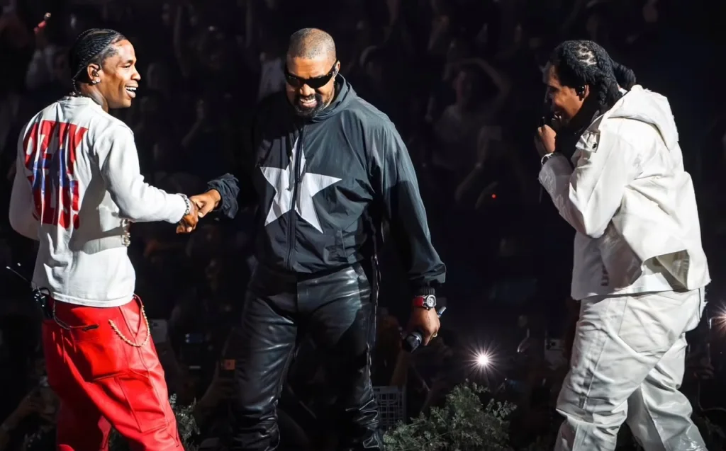 Kanye West y Travis Scott sorprenden en el concierto de Don Toliver en Los Ángeles El escenario tiembla con Ye Clasicos y un adelanto de Bully
