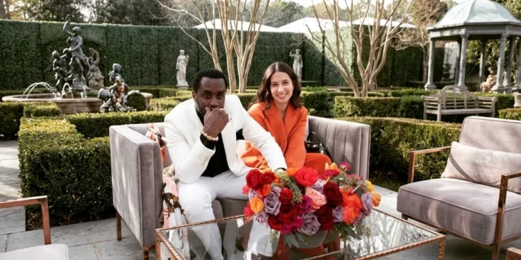 Exjefa de Diddy reaparece y ahora trabaja con Usher tras quedar fuera del proceso penal Exjefa de Diddy