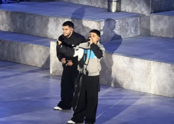 Trueno y Almendrades freestyleando en el Parque de la Exposición de Lima