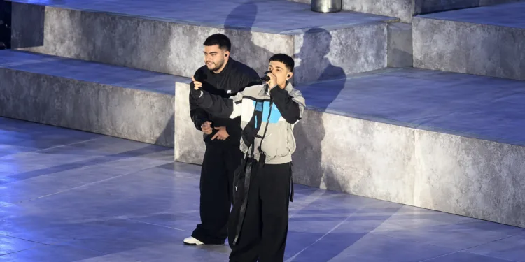 Trueno y Almendrades freestyleando en el Parque de la Exposición de Lima